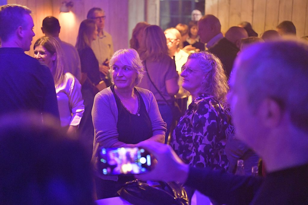 Back to 80 & 90's - Lakehouse